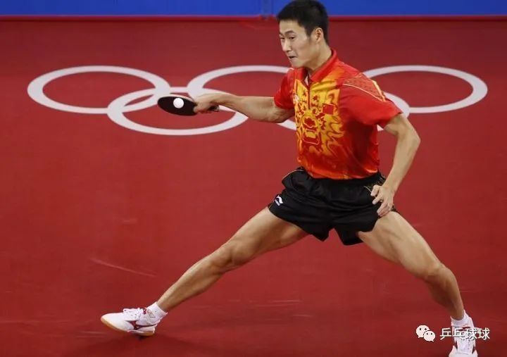 业余乒乓球选手最容易出错的关键动作：如何正确协调地发力转腰