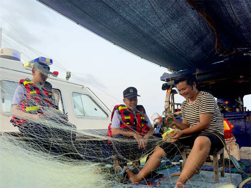 海南海岸警察"五一"期间有力护航辖区景区平安