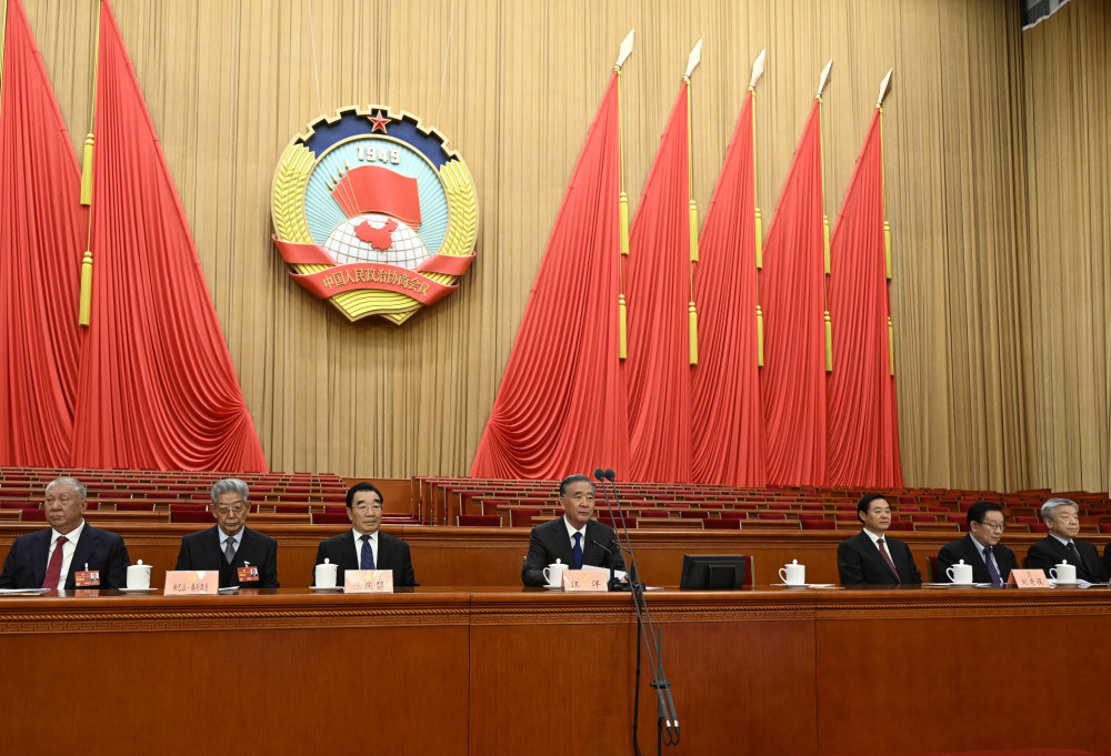 两会政协第十四届全国委员会第一次会议举行预备会议