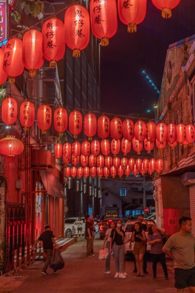 大逆袭：吉隆坡从前鱼龙混杂的“鬼仔巷”，如今成为网红街区_腾讯新闻