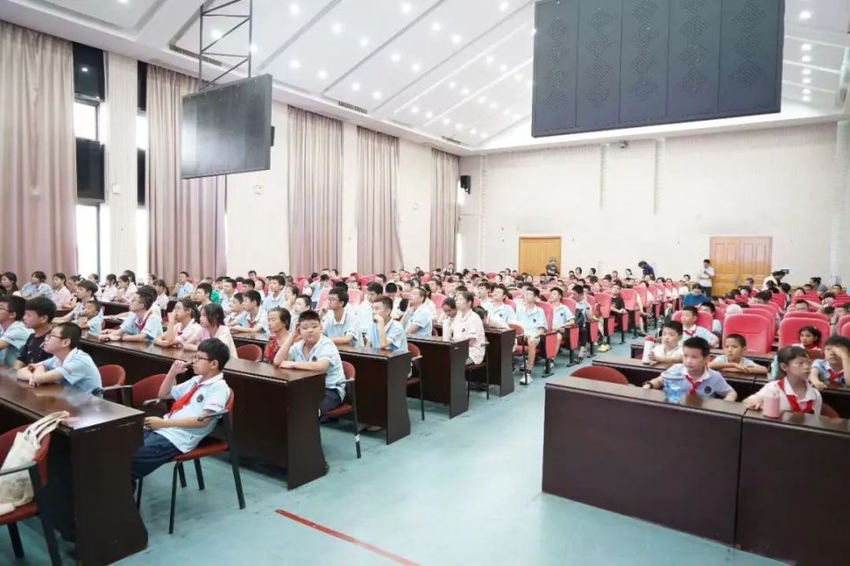 温州市"蓝玫瑰"消防宣传队赴温州特殊教育学校开展特殊群体消防安全