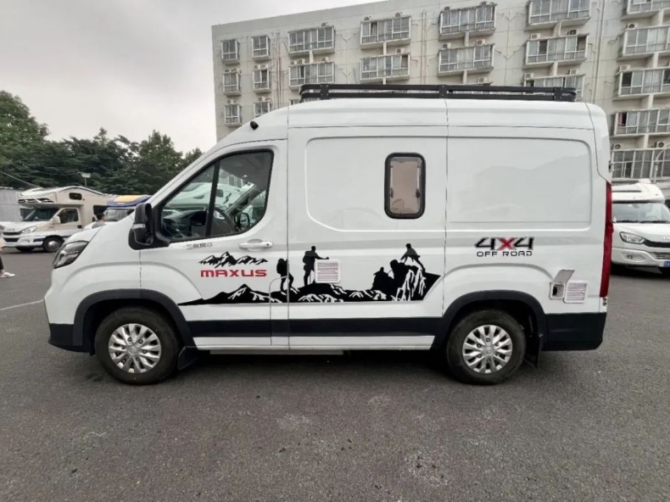 【二手房车】22年11月大通卫航v90b型房车