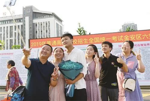 六安高考,十年影像!