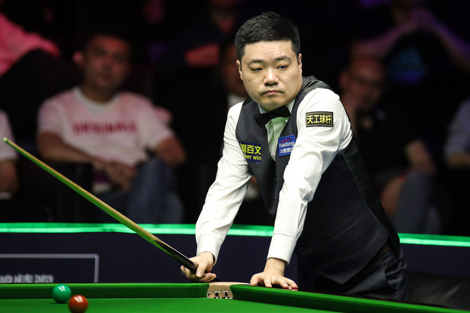 斯诺克世界公开赛丁俊晖告负特鲁姆普成功卫冕