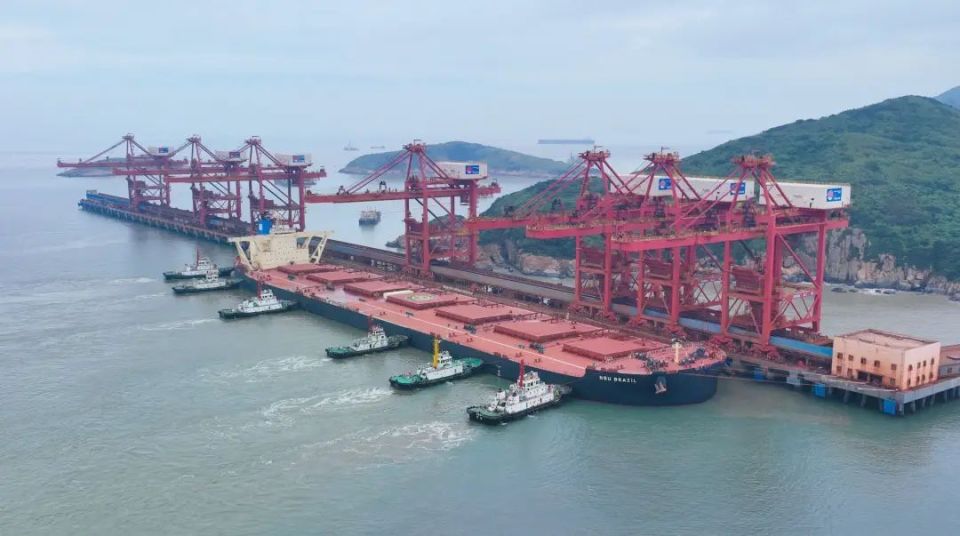 舟山鼠浪湖码头她时而赛博朋克(宁波实华原油码头)亚洲最大的原油码头