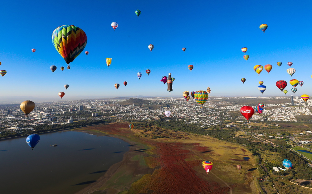墨西哥莱昂举行热气球节