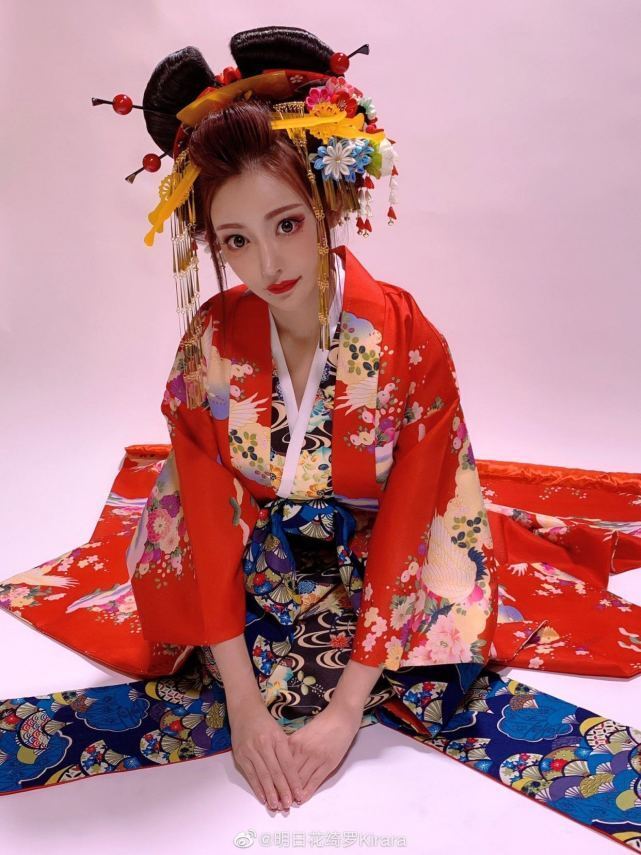 日本女星玩cos三上悠亚cos祢豆子可爱明日花绮罗cos小紫还原