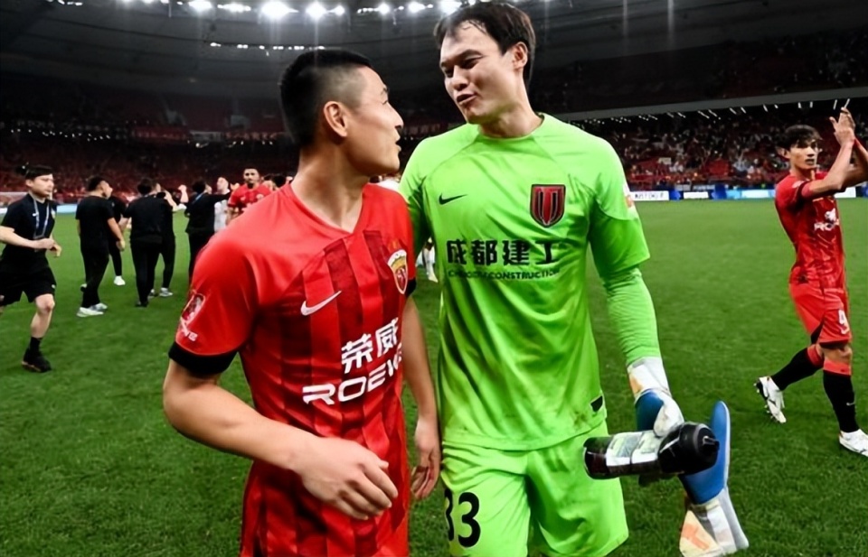 文采不如蔡慧康,涵养不如颜骏凌,张岩不严惩不足以平球迷愤_腾讯新闻