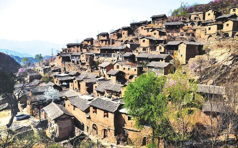 走进地市千年古村大汖深山里的桃花源
