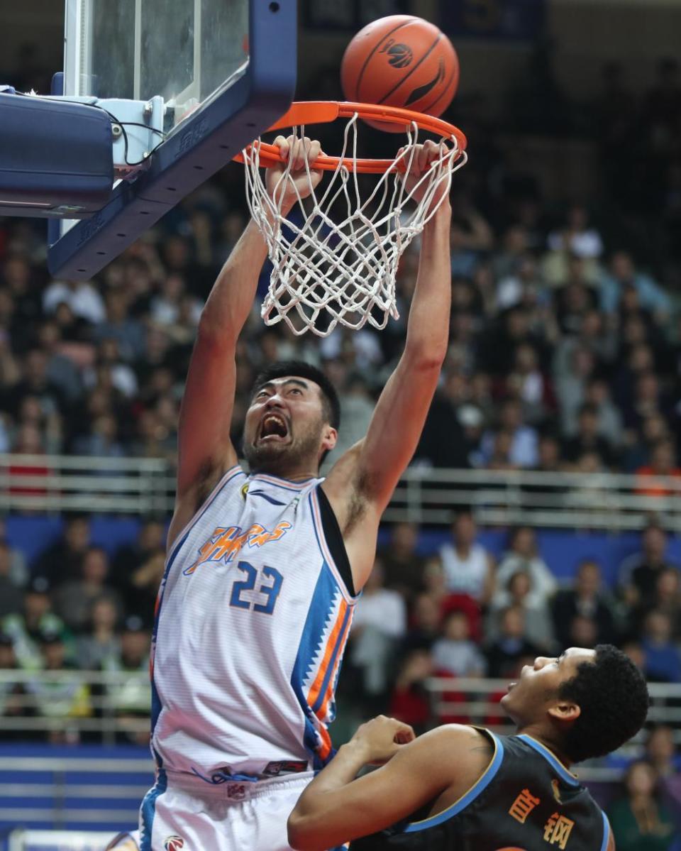 虽没能成为下一个姚明,但张兆旭的职业精神是留给cba的宝贵财富