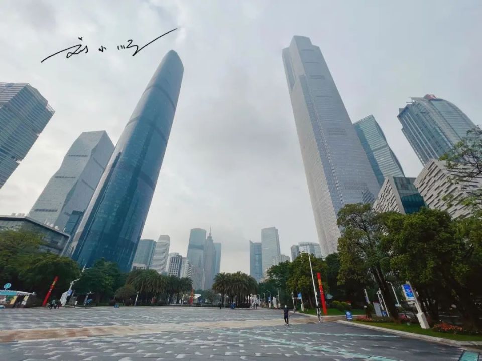 在上海住了十年，搬来广州一年多，很多人问我更喜欢哪座城市？_腾讯新闻
