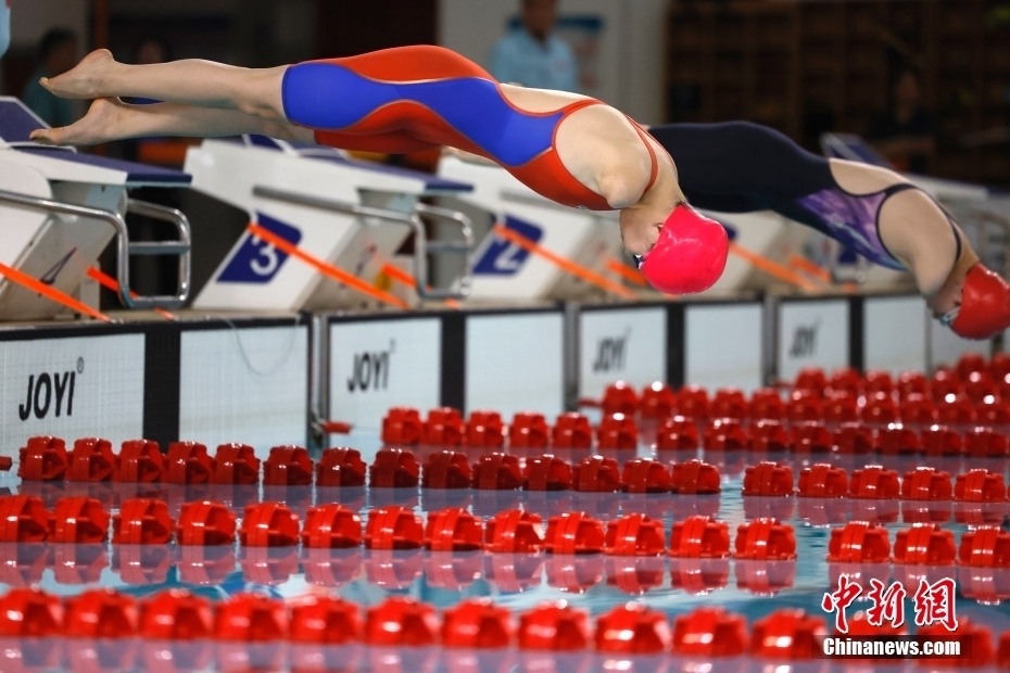 中国残疾运动员"以赛代练"备战巴黎残奥会