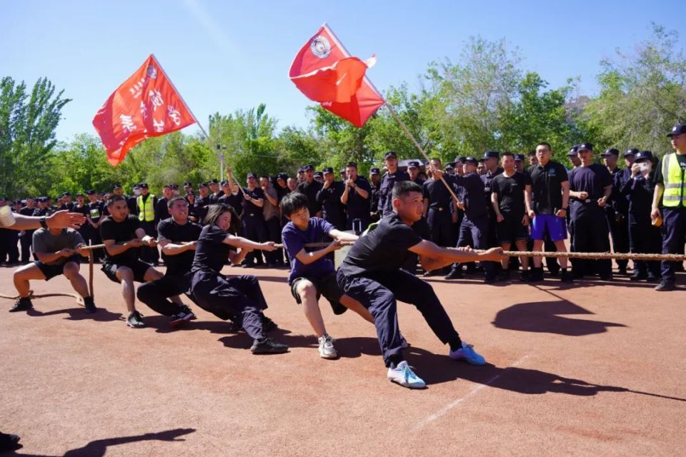 新疆警察学院举办警体运动会