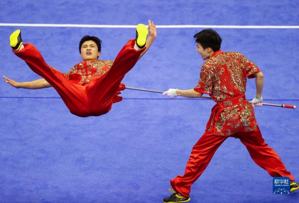 武术套路学青会中学组男子对练赛况