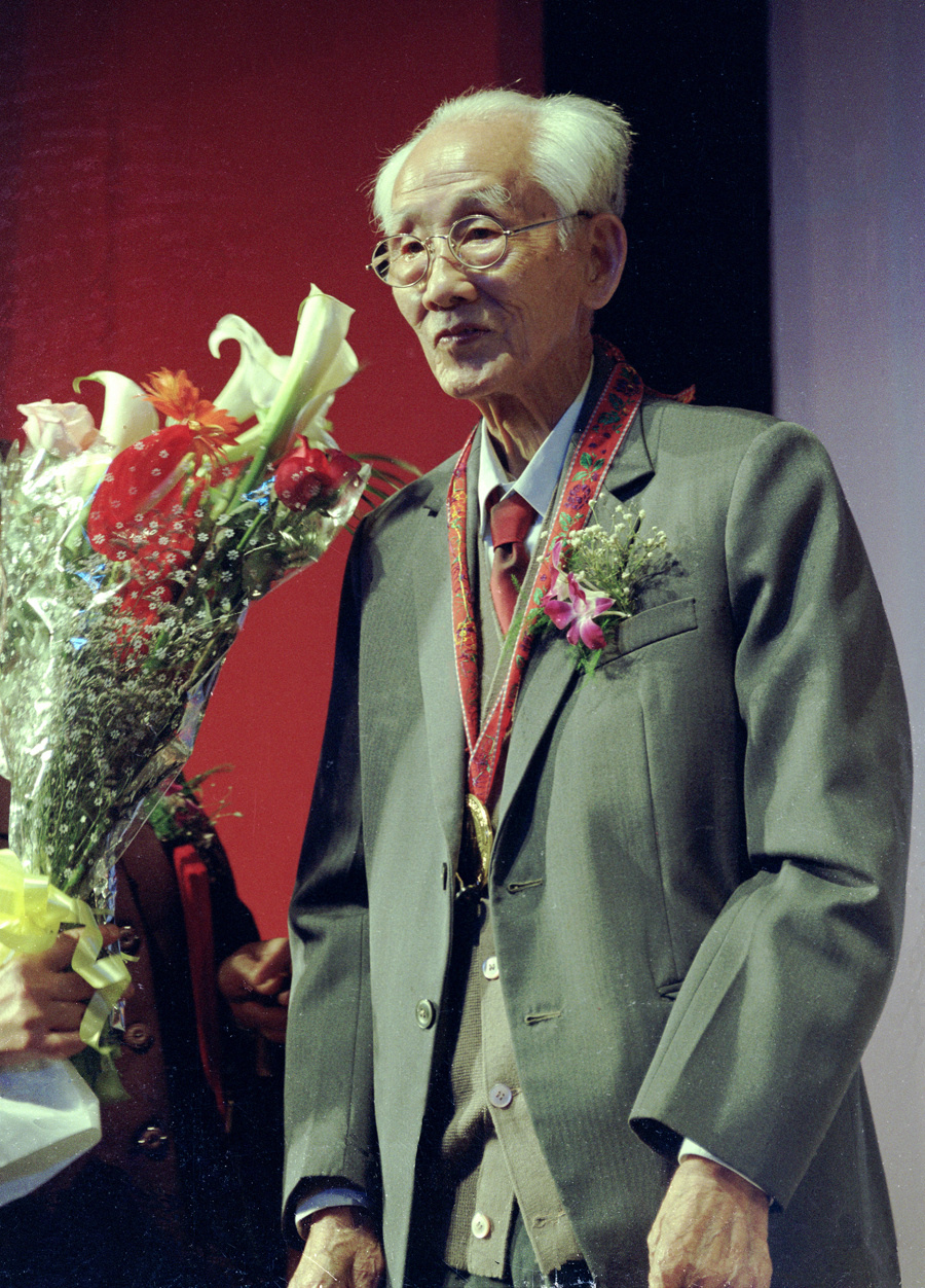 纪念贺绿汀诞辰120周年: 他和他的音乐折射出一个时代的荣光