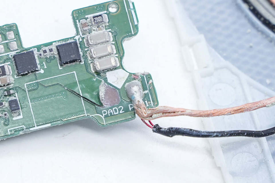 与华为官方磁吸手机壳更配,华为新款全能充磁吸移动电源拆解