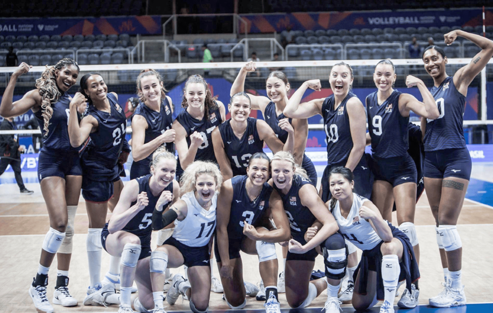 美国女排调整国家队名单,基拉里罕见将两大悍将清洗出队