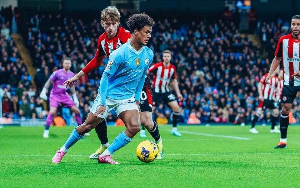 足总杯曼城vs卢顿轮换9大主力瓜帅阵容大变脸首发11人浮现