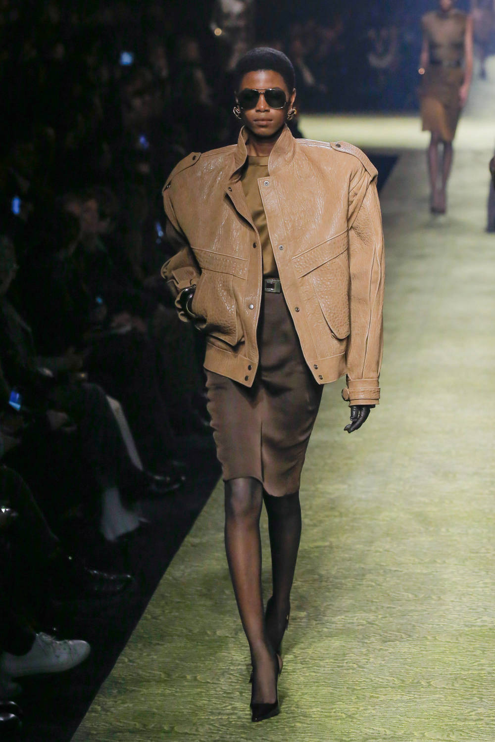 巴黎时装周圣罗兰品牌时装秀3