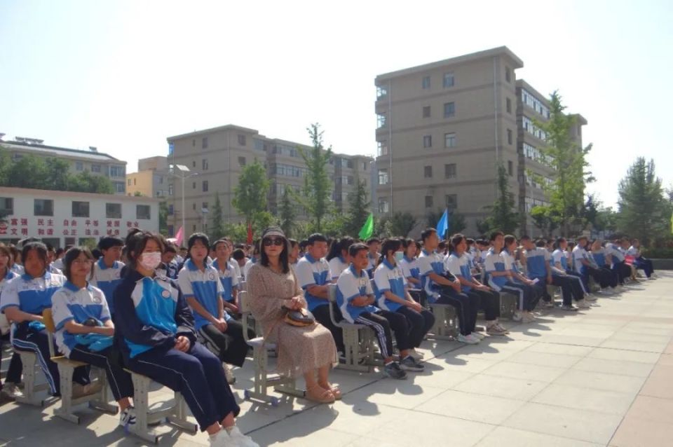 青春绽放 梦想起航 ——平凉七中2023届初中毕业典礼暨中考-环游号