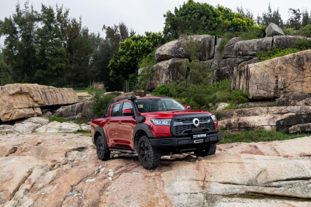 长城汽车1月销量出炉:单月总超10万辆,坦克大卖新能源