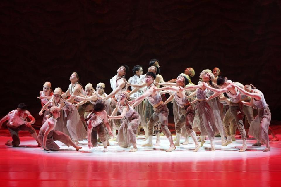 共赏精品项目 唤起家国情怀 张继钢力作舞蹈史诗《黄河》震撼巨献"