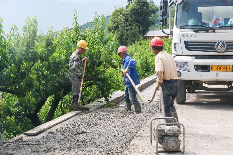 峨眉这条乡村道路迎来大改造!路面拓宽,会车无忧!