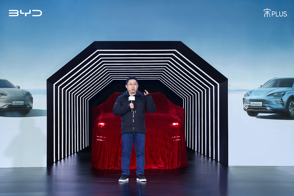 对话张卓:探秘比亚迪海洋网高速增长的背后_腾讯新闻