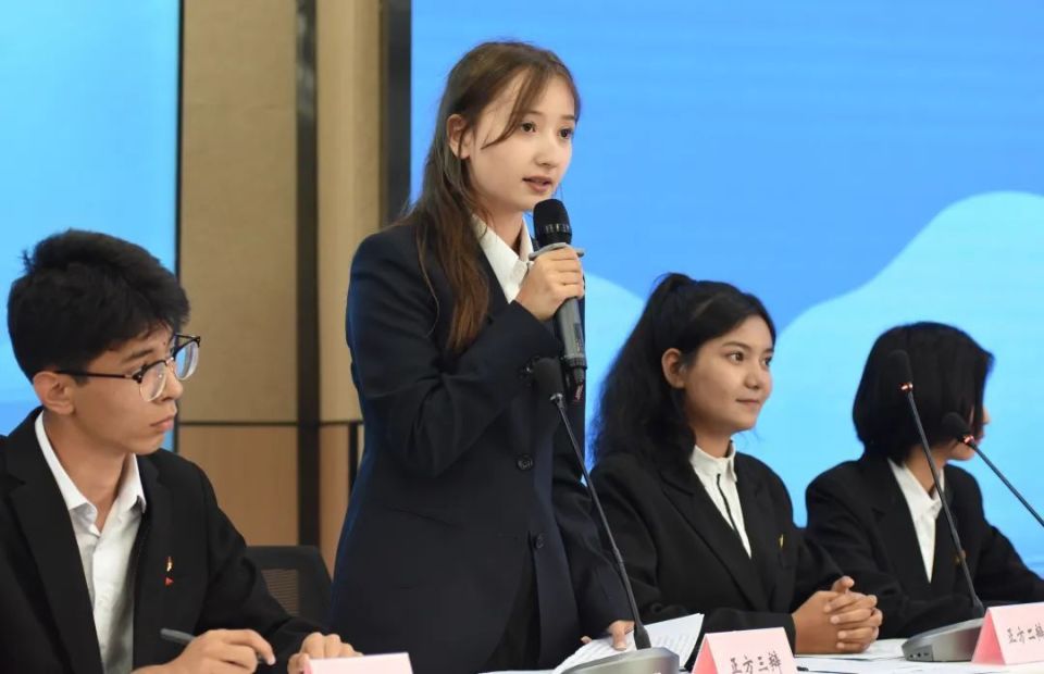 5月18日初赛交锋后,喀什第六中学,莎车县第一中学,巴楚县第二中学三支