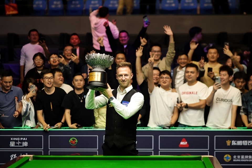 106万斯诺克名将再创神迹决赛三胜中国球员丁俊晖又吞苦果