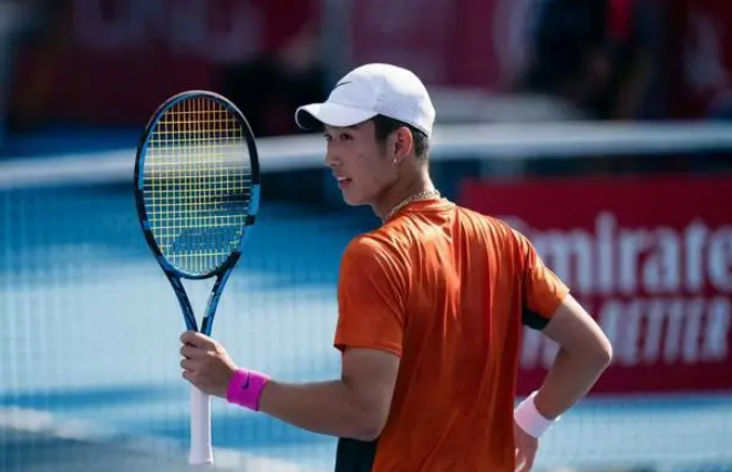 大冷门!中国男网2连败,商竣程输资格赛选手,1哥复仇战失利!