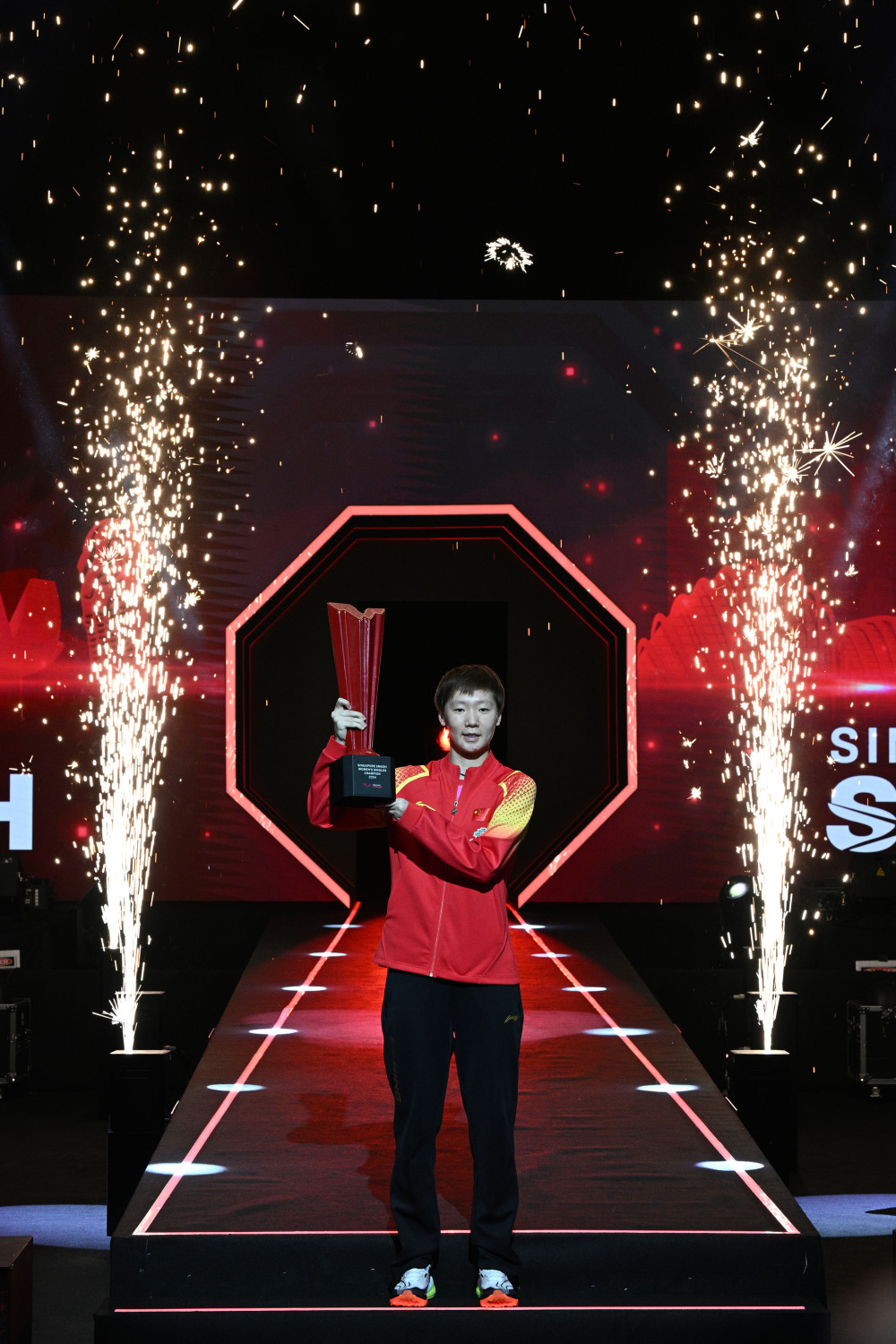 乒乓球——wtt新加坡大满贯:王曼昱女单夺冠(2)