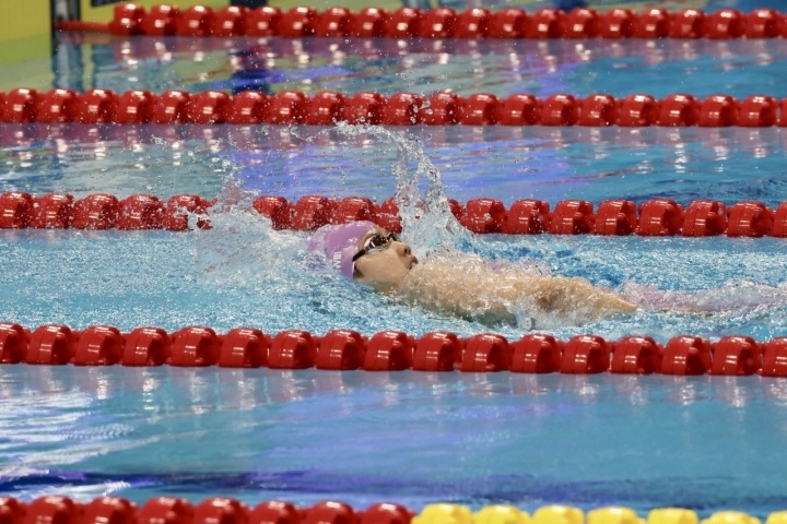 亚运会女子200米仰泳决赛  中国选手包揽金银牌!(组图)