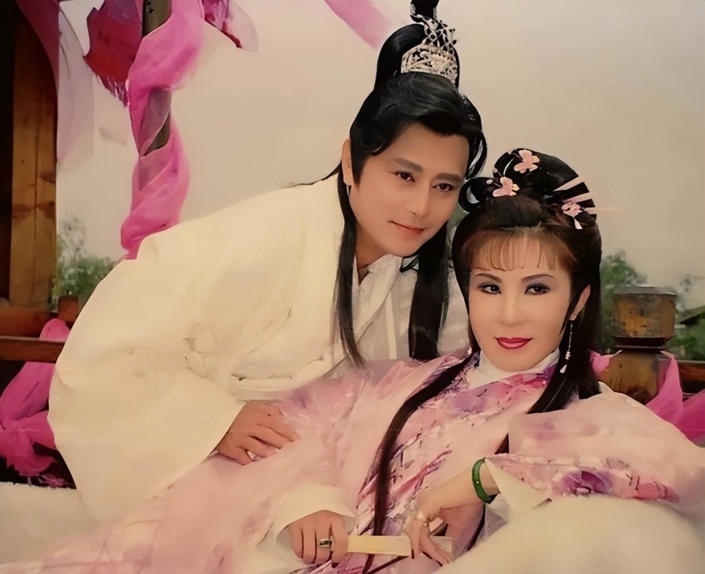 男主是焦恩俊,女主因扮嫩被嘲多年,《西门无恨》幕后故事知多少_腾讯