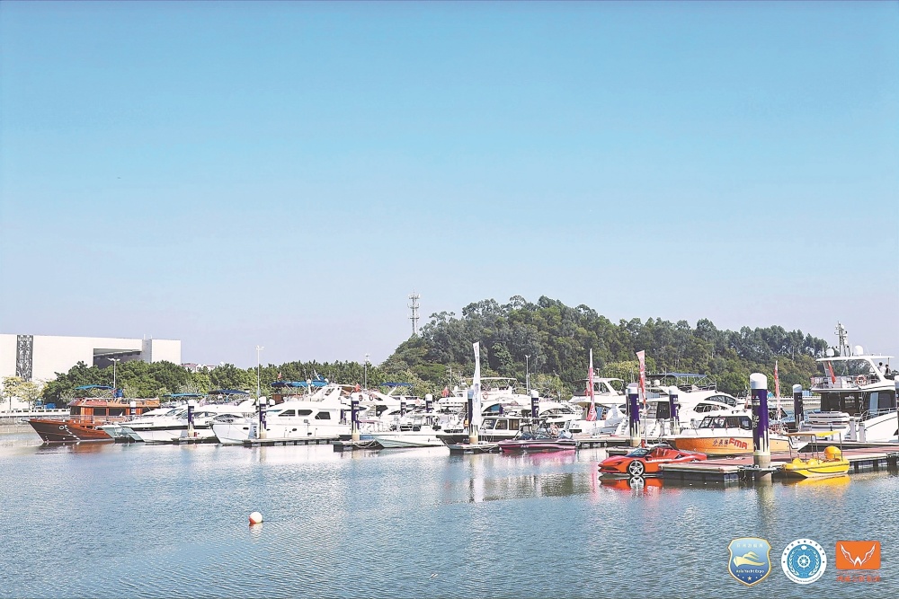 奔向"新蓝海" 游艇旅游成海洋休闲新热点 正从高端奢华向大众消费"