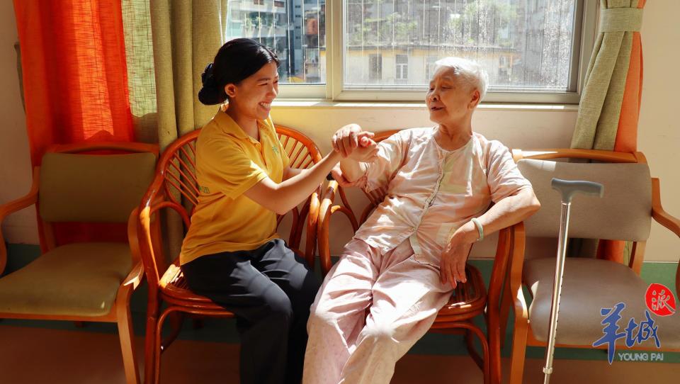 95后养老护理员林韵珺被需要是一种幸福南粤家政典型人物