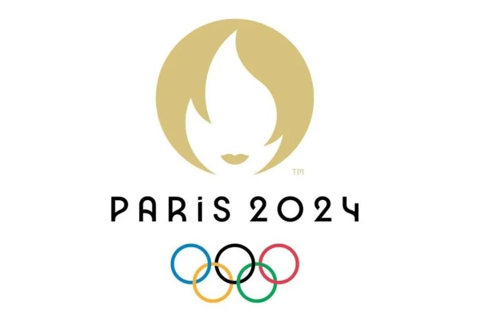 会徽为金色圆形,是奥运金牌的形状,体现着运动的精神,金牌获得者是