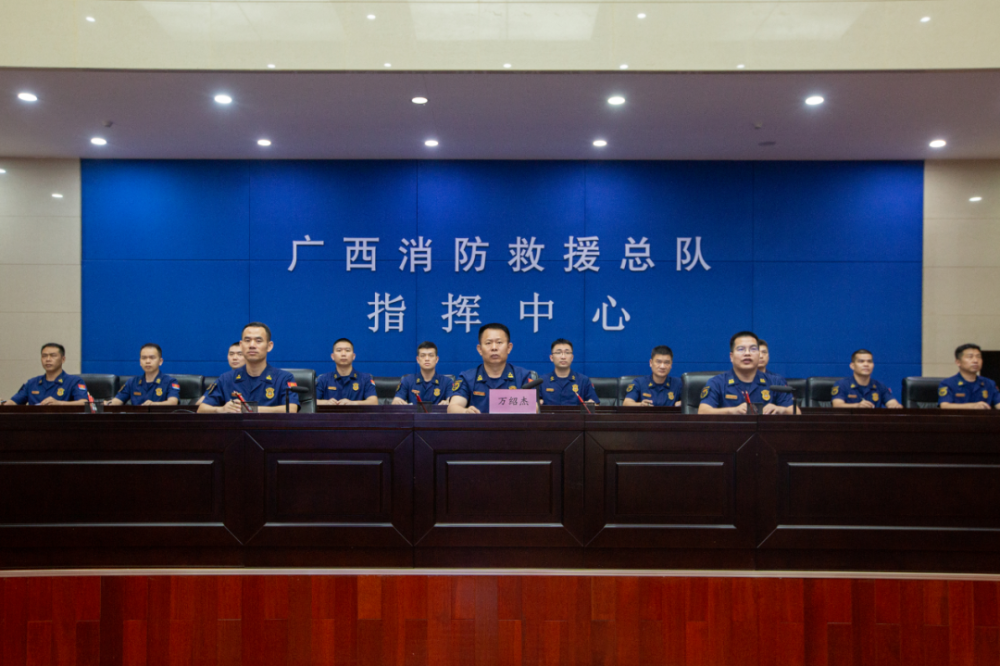 李兴华升任广西消防救援总队总队长,对电动自行车集中夜查行动作出