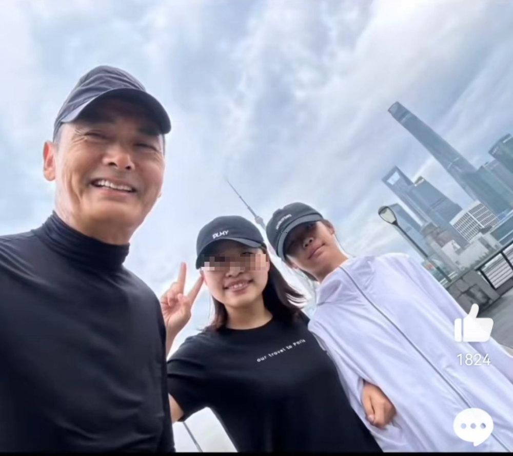 "许文强"重返上海滩,还在晨跑!网友:求偶遇_腾讯新闻