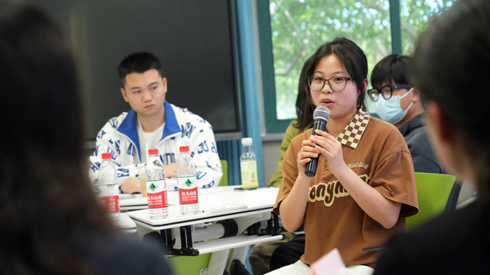 教师研修现场变学生"吐槽大会"?