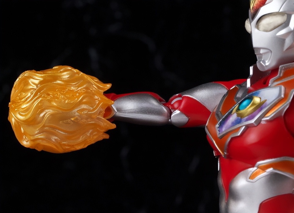 德凯奥特曼强壮型shf手办实物公开 几乎没有缺点的一款玩具_腾讯新闻