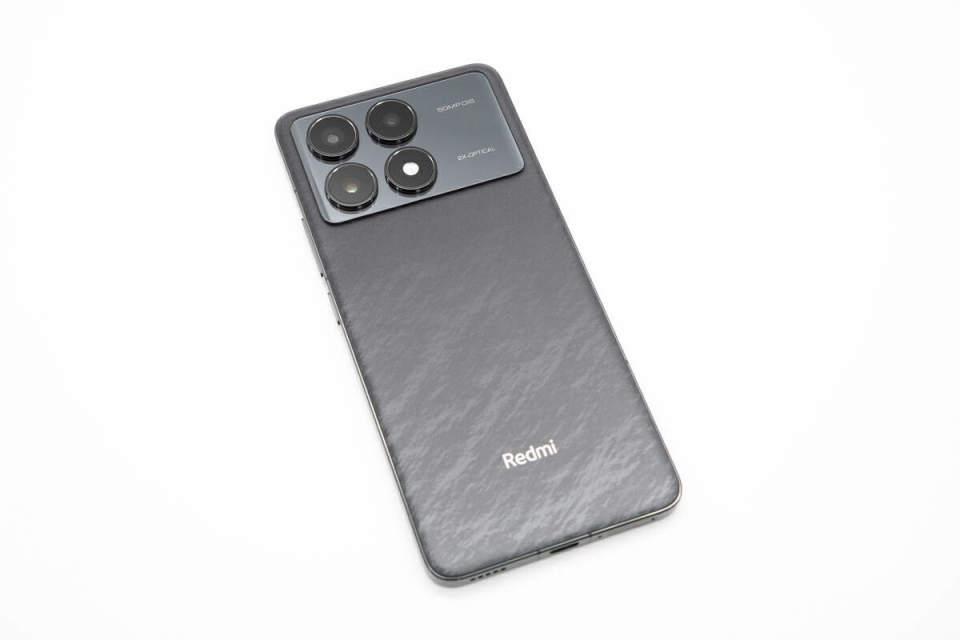 H*G様 Redmi K70 Pro 本体 12/256GB 120W充電器付き 強烈ハイエンド！「Redmi K70 Pro」のスペック・特徴・価格情報