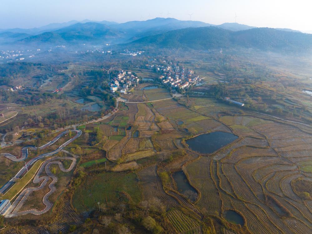 湖北摄影名家走进大悟采风创作