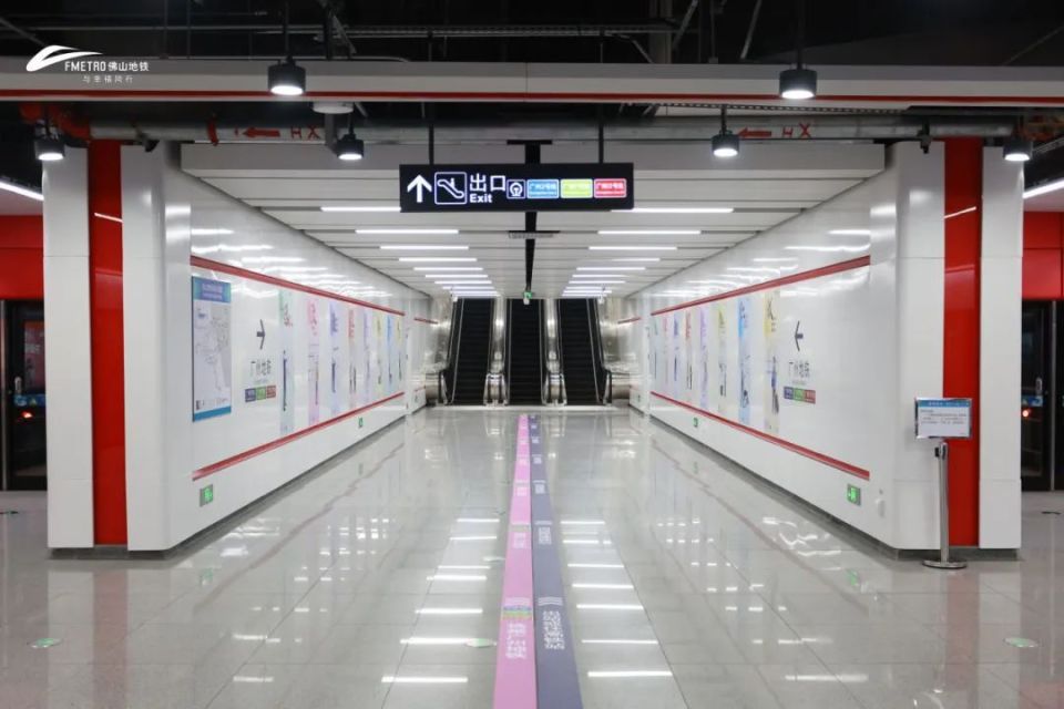通了！通了！佛山地铁2号线站内可直接换乘广州南站！换乘攻略_腾讯新闻