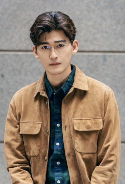 明星新闻节目_《爱情5》首播,高文俊默认与张翰恋情引发争议,男方已