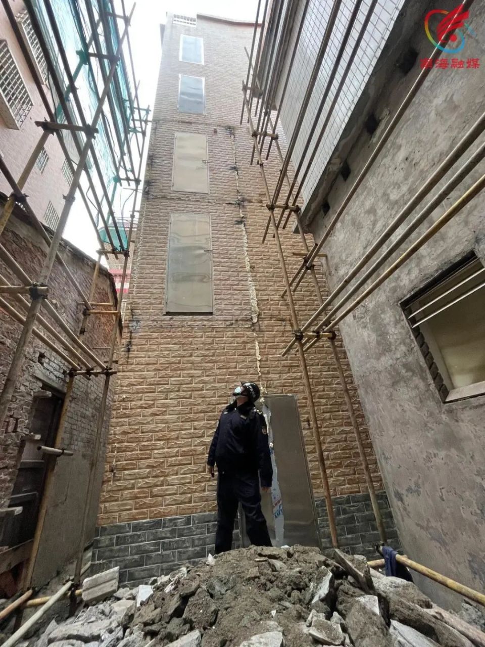 零容忍！为获租金搞违建！拆！_腾讯新闻