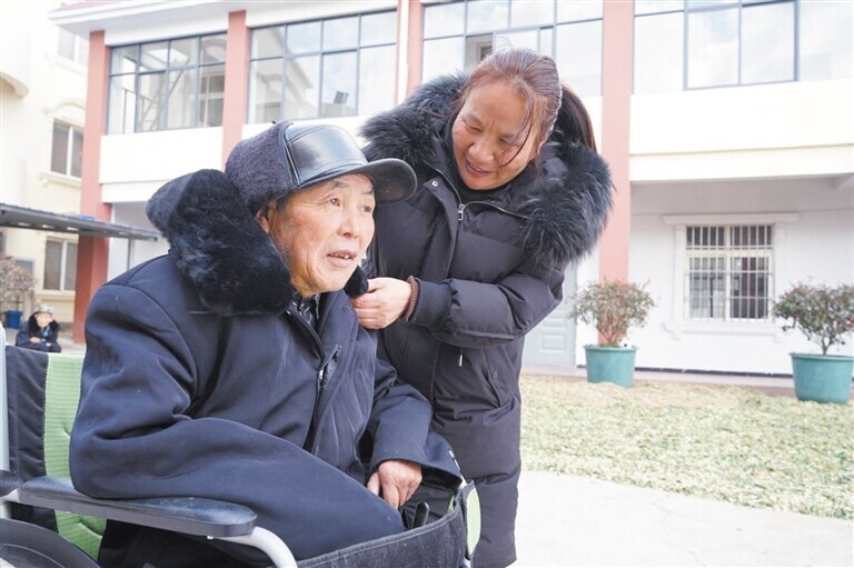 走村串户,拉近干群距离驾车乡是典型的多民族聚居和少数民族散居地区