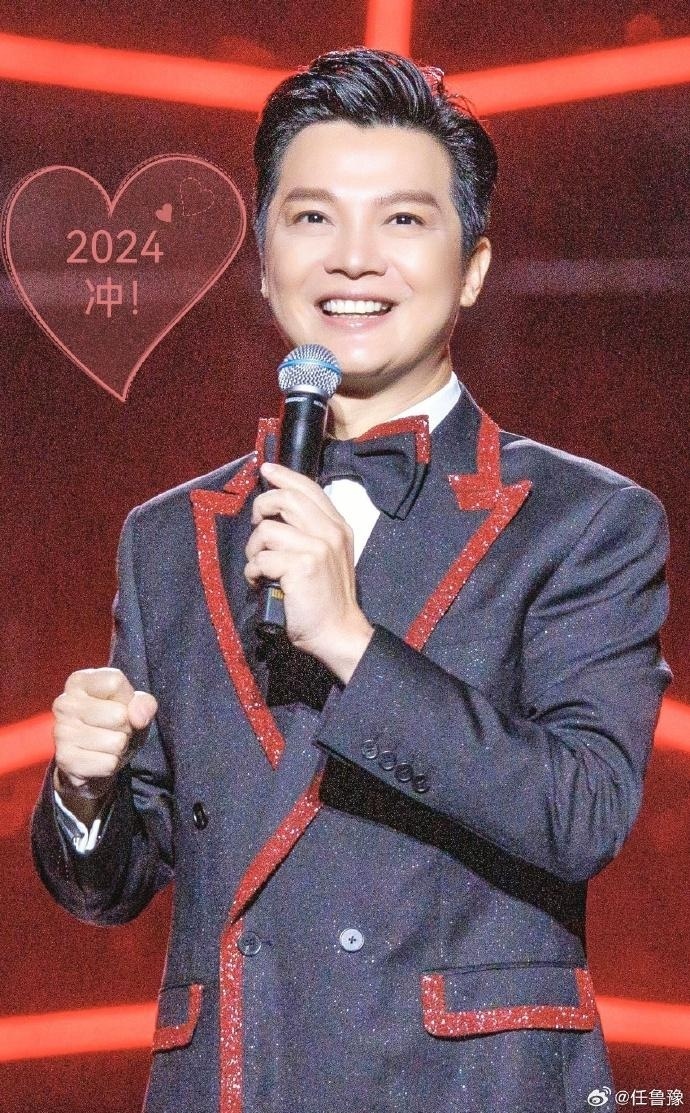 曾多次主持春晚央视主持人任鲁豫为家乡河南新乡打call晒胡辣汤红焖