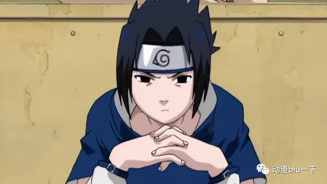 佐助从小就被称为天才,在忍者学校学习的时候,佐助就已经有了下忍的