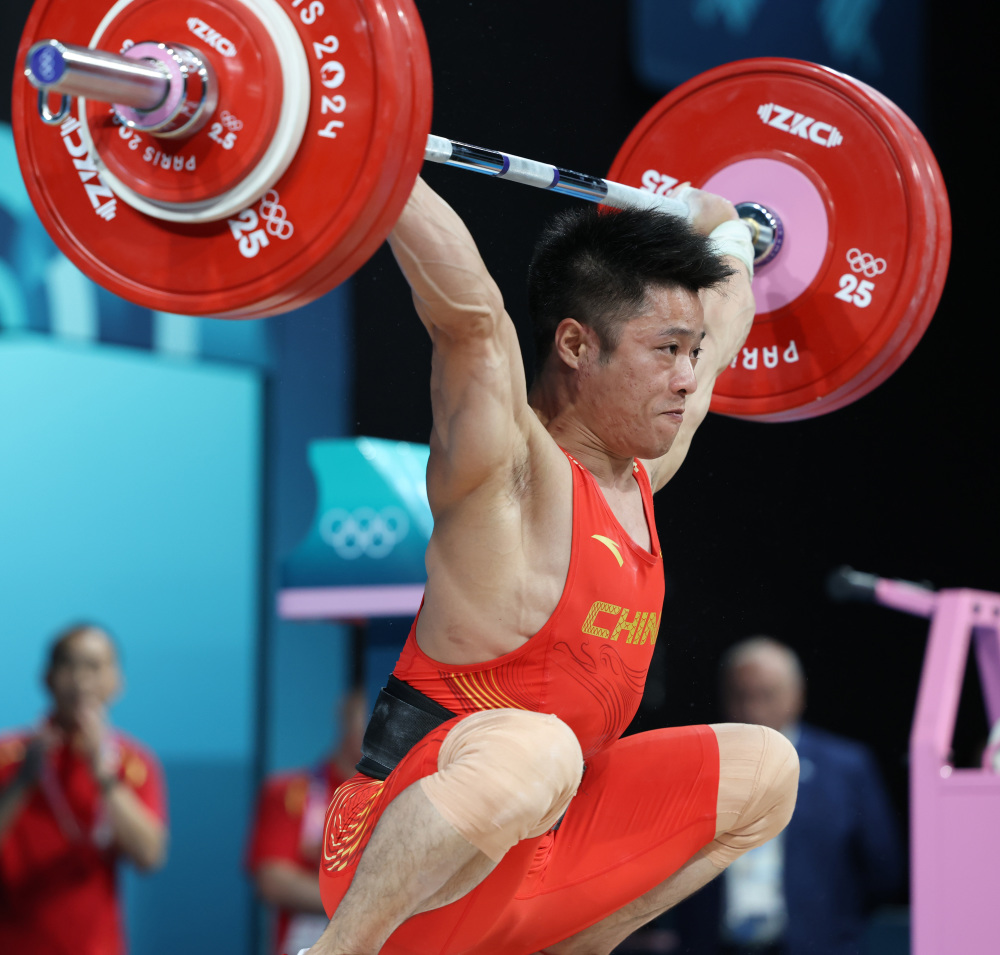 巴黎奥运会丨举重——男子61公斤级:中国选手李发彬夺冠(2)